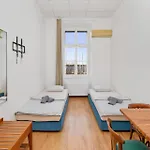 L&g In , Private & Beautiful Sea View Hostal *