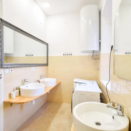 L&g In , Private & Beautiful Sea View *