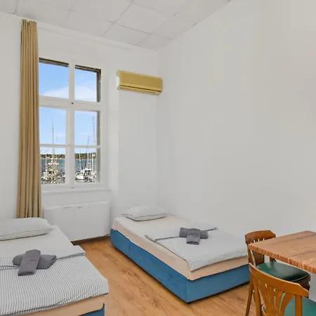 L&g In , Private & Beautiful Sea View * Pula